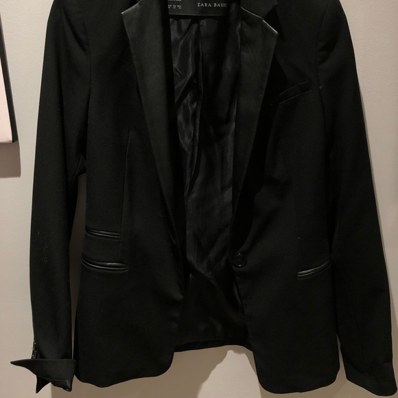 Zara Blazer - Picture 2 of 5